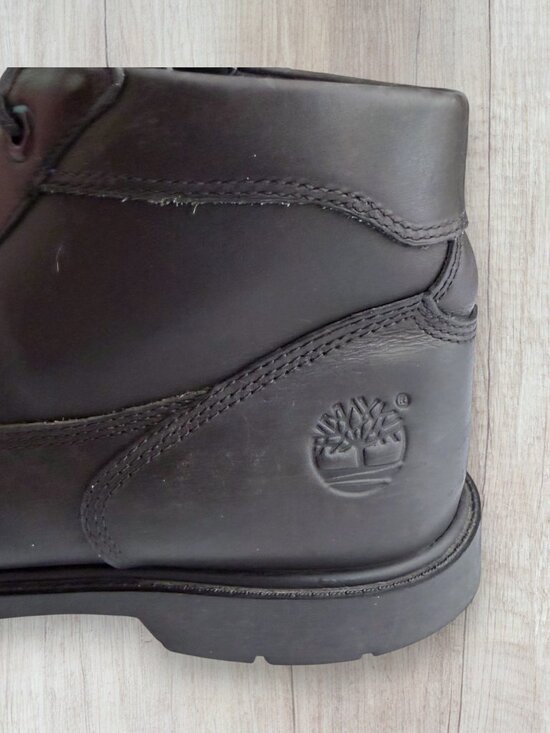 Timberland Waterproof Chukka Boots Black Leather Men\'s 10.5 Lace Up Work Boots main image 7